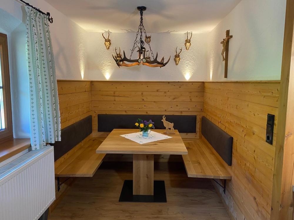 Ferienwohnung Jagdhaeusl Bernau am Chiemsee Exterior photo